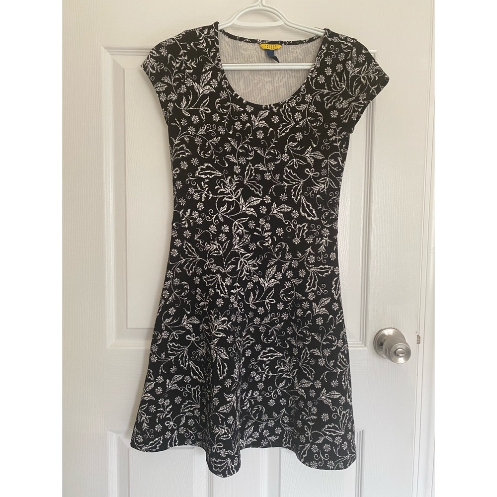 B&W floral dress🤍🖤